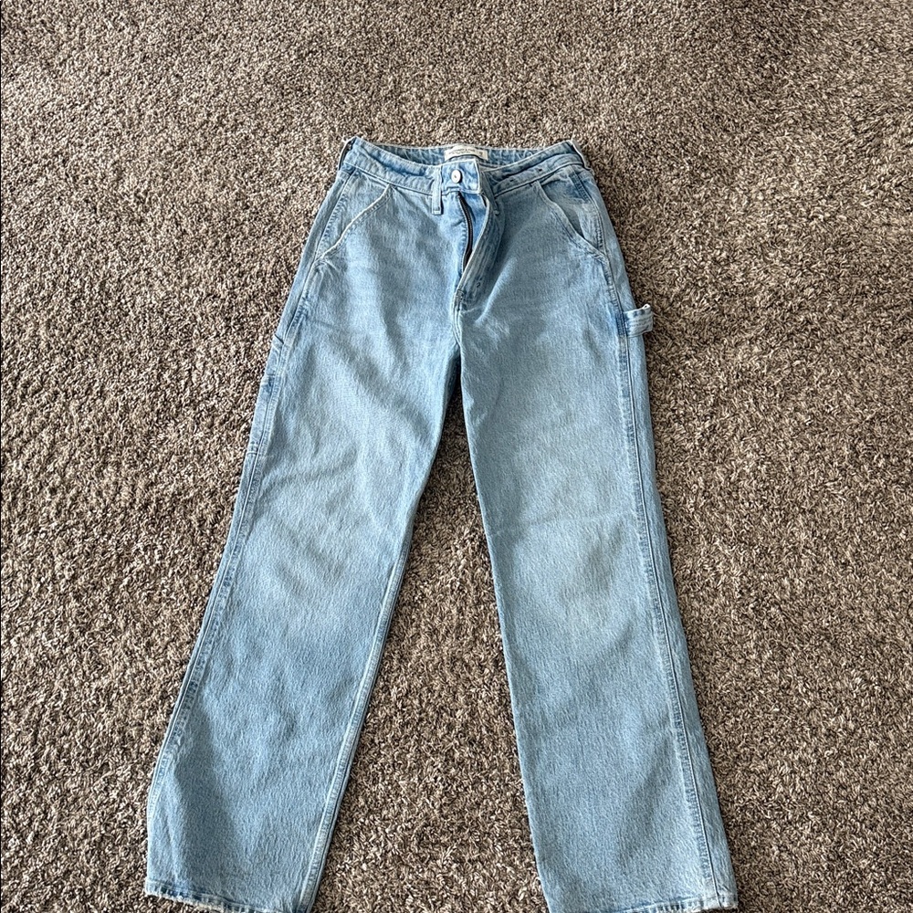 Abercrombie & Fitch Light Wash Curve Love Jeans
